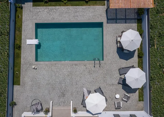 Bluewind Villa Sarakinádhon