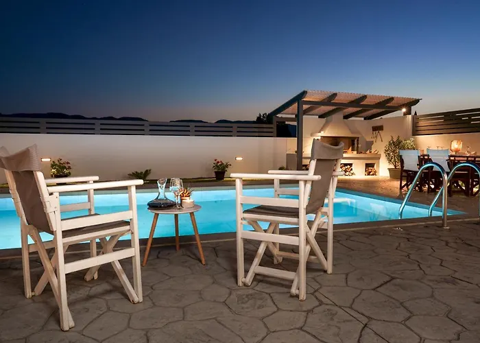 Bluewind Villa Sarakinádhon