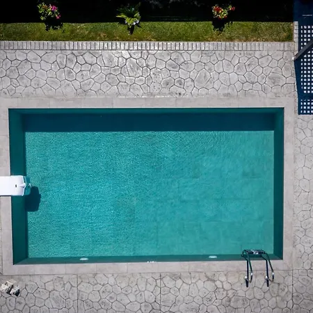 Bluewind * Sarakinádhon